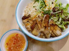 烤鸡扒配捞檬粉-越小品·越南餐厅(万科里店)