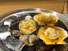 -围炉肉舍•炭烤活鳗•丹东海鲜烤肉(步行街店)