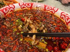 丝瓜烧呱呱-陈胖子特色菜.鲜货现炒(融景城店)