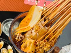 -何师烧烤Pro ·江湖川菜·小龙虾·精酿啤酒(太古里旗舰店)