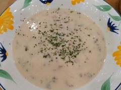 传统口味蘑菇浓汤-萨莉亚意式餐厅(天河城购物中心店)