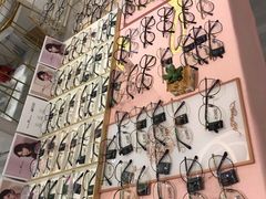 -肆兮眼镜·蔡司·徕卡战略合作店(大坪店)