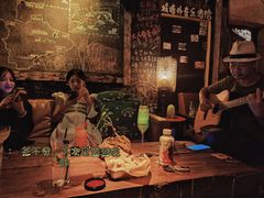 -城墙外BAR
