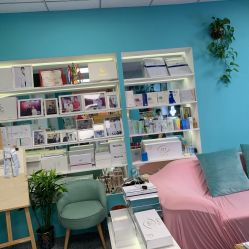 -斐尔国际皮肤管理中心