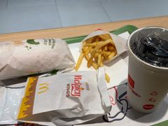 -麦当劳(百联西郊购物中心店)