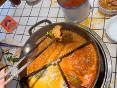 -热火朝天鲜切牛肉火锅(南强街巷店)