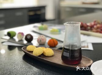 讲课没有讲太久，主要都在实操，这点很好