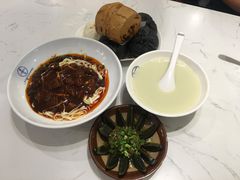 炸酱面-李与白包子铺(桐梓林店)