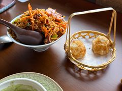 -包整·丝娃娃(一览甲秀楼风景店)