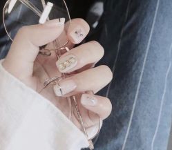 -Pink You美甲美睫纹绣定制中心