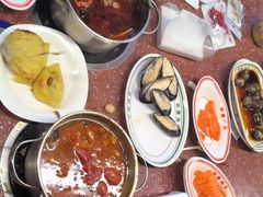 -四囍码头海鲜烧烤自助火锅(外滩南京东路悦荟广场店)