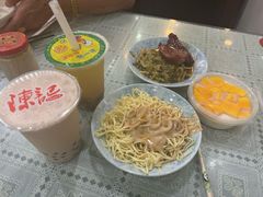 -陈记甜品窝(中山北路店)
