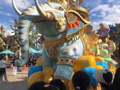 -七彩云南欢乐世界