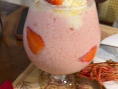 -Mark&Mars Restaurant