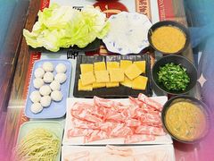 -昱家胡同·烧烤海鲜铜锅涮肉(和平里店)
