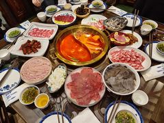 -小天鹅火锅·一线江景洪鼎旗舰店(洪崖洞店)