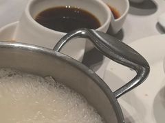 -红鼎豆捞·非遗鲍皇汤火锅(宝丰路店)