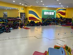 -阿布溜溜·轮滑(21世纪太阳城店)