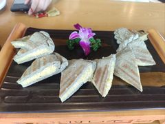 青稞小米饼-品味泸沽湖•民族特色菜(大落水店)