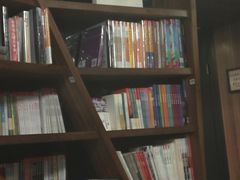 -钟书阁(松江泰晤士小镇店)