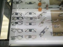 -视野联行眼镜蔡司·依视路官方授权店(顺城店)