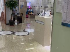 -茂菊口腔连锁(浦东南路店)