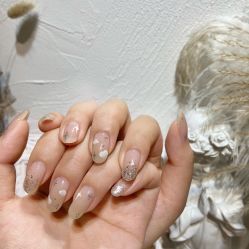 -花岐款式专研健康美甲沙龙