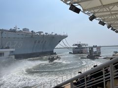 -泰达航母主题公园