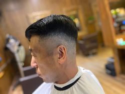 -红人馆造型世爵国际