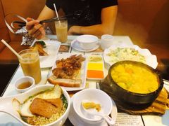 -新大咀港式茶餐厅(宝山万达店)