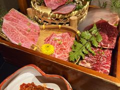 -山川小町·极番烧肉(新地假日广场店)