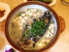 旭龙酒家-旭龙鱼头王(航华店)