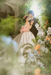 -挪娅婚纱摄影皇家会所