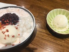 -三花奶奶的甜品(百联嘉定购物中心店)