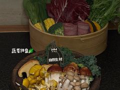 -三出山火锅(南京万象天地店)