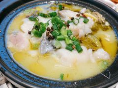 金汤酸菜鱼-谷田稻香·砂锅菜(元洪店)