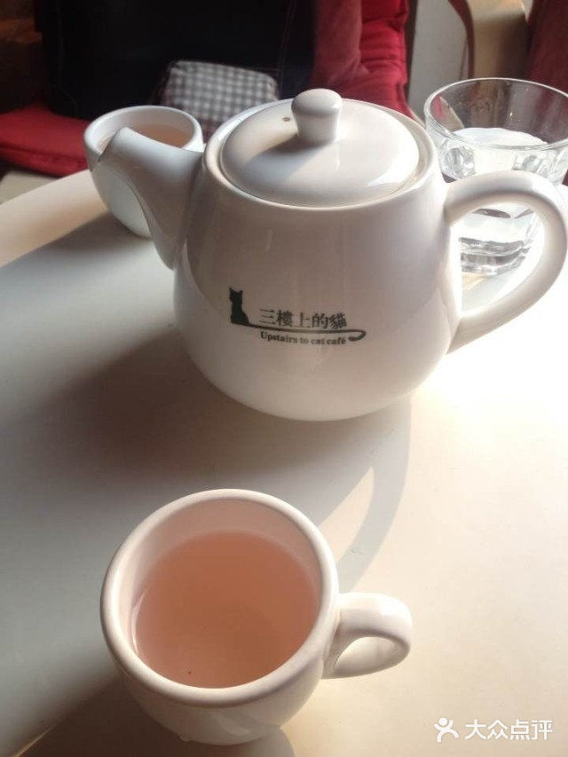 三楼上的猫咖啡馆(山师东路店)图片
