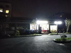 -停车场(世茂海滨馨苑东北)