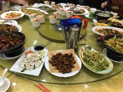 -乔家小院•本地小海鲜•非遗驴肉(万年泉路店)
