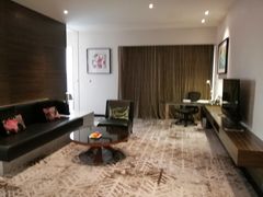 -上海虹桥西郊假日酒店