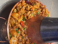 -老佛爷铜炉蛙锅(东门老街店)