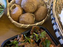 -包整·丝娃娃(一览甲秀楼风景店)