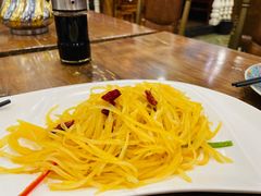 酸辣土豆丝-清真·玛丽亚新疆菜主题餐厅(浙江中路店)