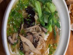 -湘人龙记老长沙米粉(鸟巢店)