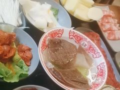 -重庆川渝肥妹火锅