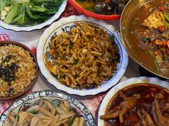 -老闵田螺馆·南昌市井菜·特色小吃(总店)