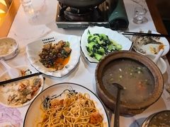 -小凤庭·地道湖北菜武昌鱼·藕汤(38年黄鹤楼店)