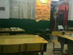 大堂-做了不起的80后