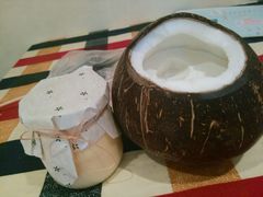 -志龙皇冠吃货椰子铺