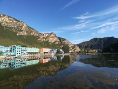 -百里峡七彩艺术小镇